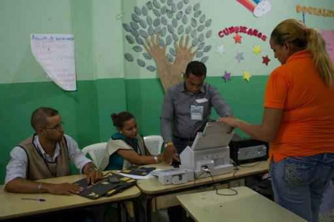 Dominicaanse Republiek: aftredende president ruim aan kop