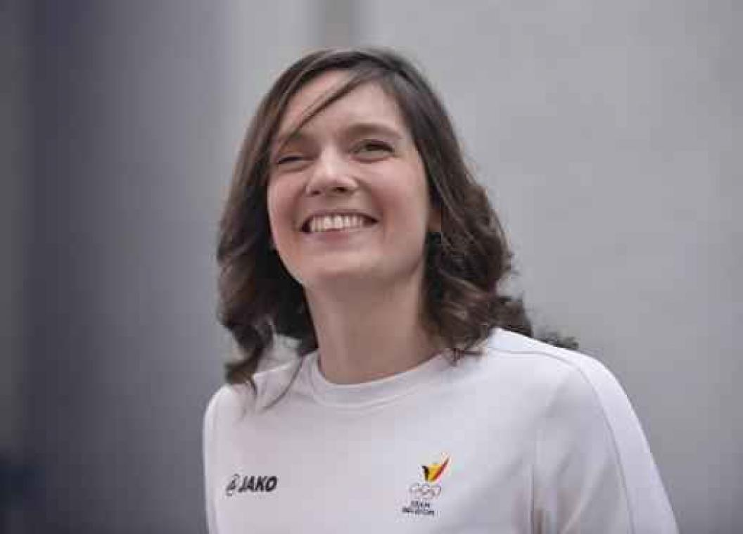 Kimberly Buys vlot naar halve EK-finales 50m vlinderslag