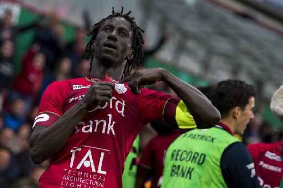 Mbaye Leye verlengt contract bij Zulte Waregem