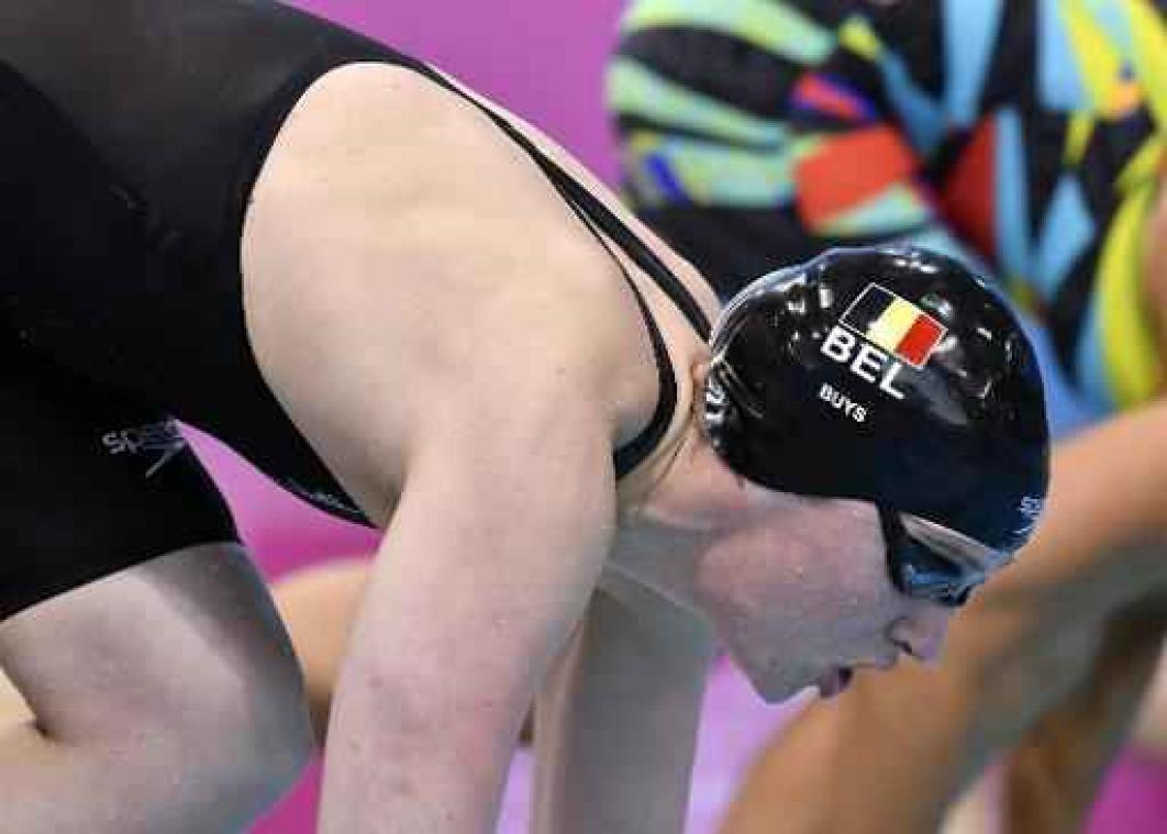 EK zwemmen - Kimberly Buys grijpt naast finale op 50 meter vlinderslag