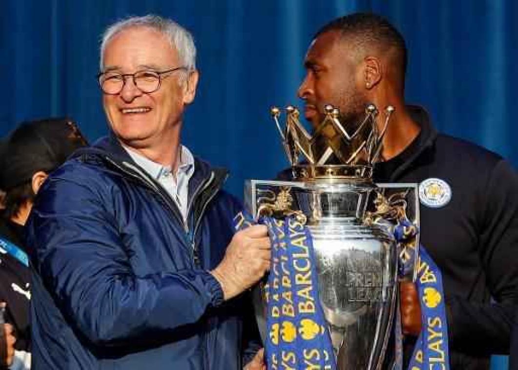 Claudio Ranieri 'Manager van het Jaar' in Engeland