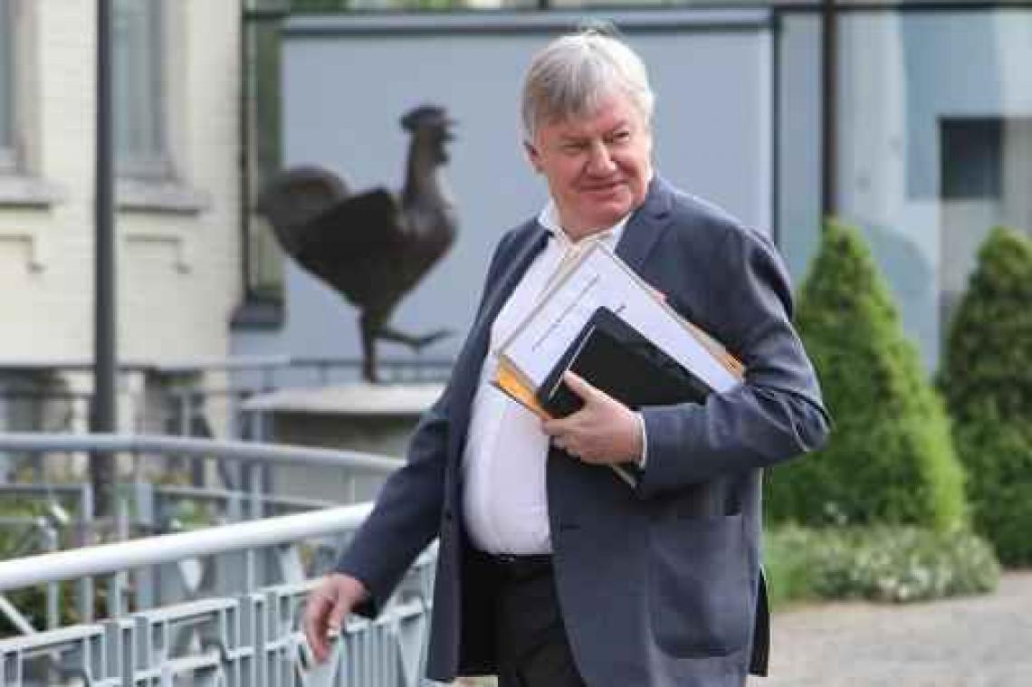 Waals minister Marcourt (PS) verwijt premier Michel gebrek aan leiderschap