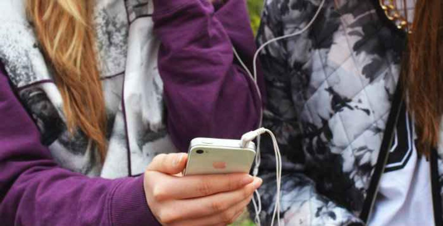 Experts willen smartphone bannen van speelplaats