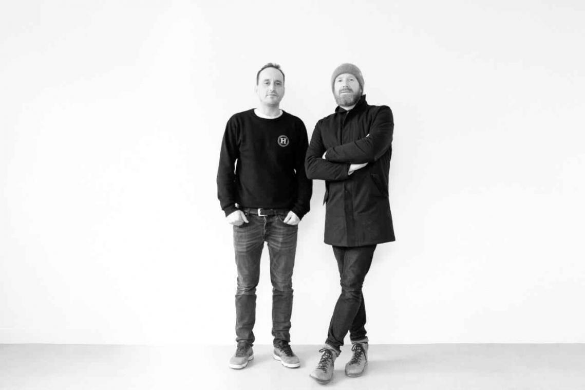 Arsenal-frontman John Roan over surfshop Haven: "Ik ben nooit een fan geweest van strandvakanties"