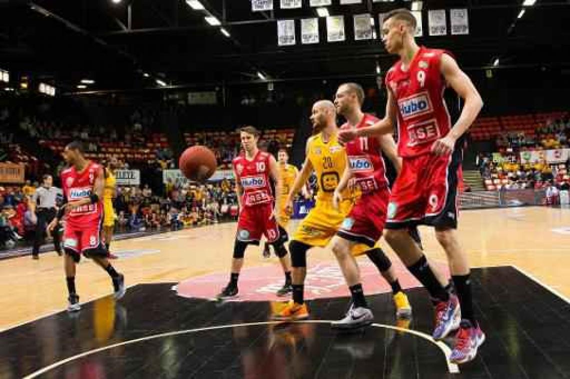 Scooore League - Limburg United brengt score op 1-1 na zege tegen Oostende