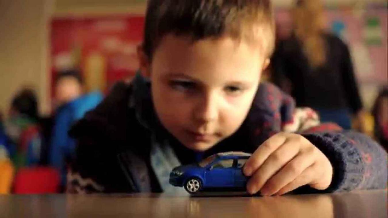 Deze video tegen te snel rijden is zo schokkerend dat hij pas na 21 uur op tv mag