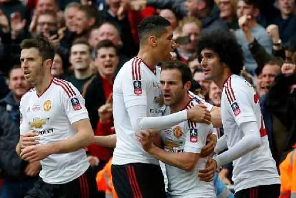 FA Cup - Manchester United en Fellaini kloppen Crystal Palace na verlengingen