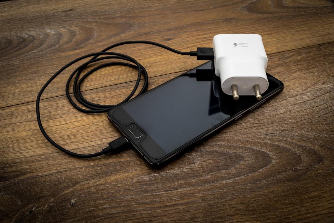 De beste manieren om je smartphone op te laden