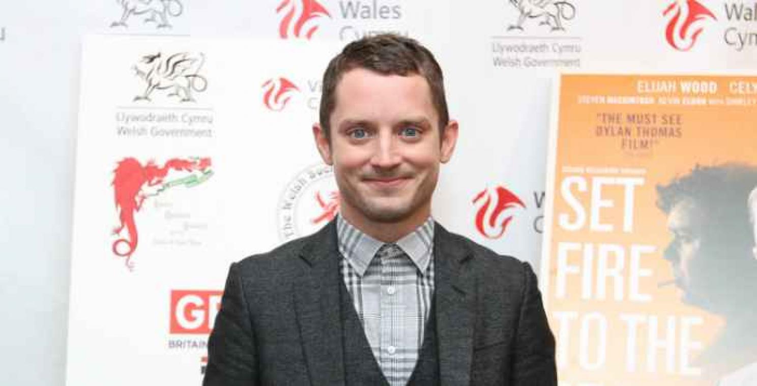 Elijah Wood stelt kindermisbruik in Hollywood aan de kaak