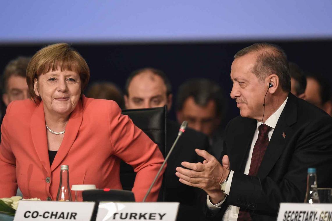 Merkel laat zich niet opjagen door Turkije