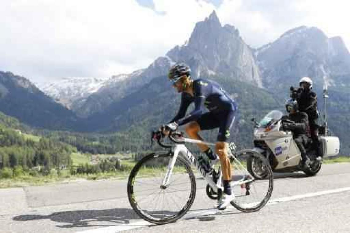 Alejandro Valverde wint 16e rit in de Giro, Steven Kruijswijk verstevigt leidersplaats