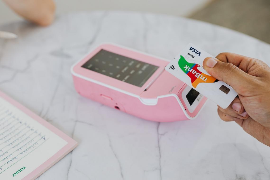 Mobiel en contactloos betalen wordt steeds meer de norm in België