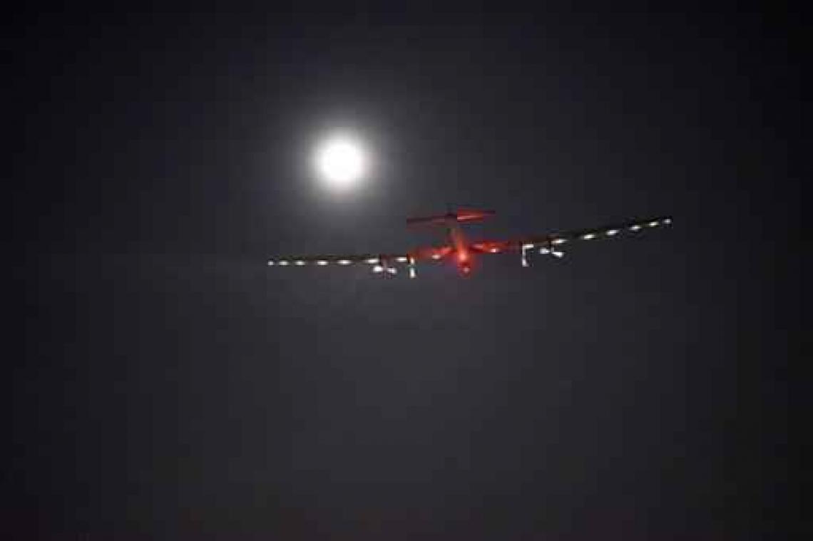 Solar Impulse 2 legt dertiende etappe wereldreis succesvol af