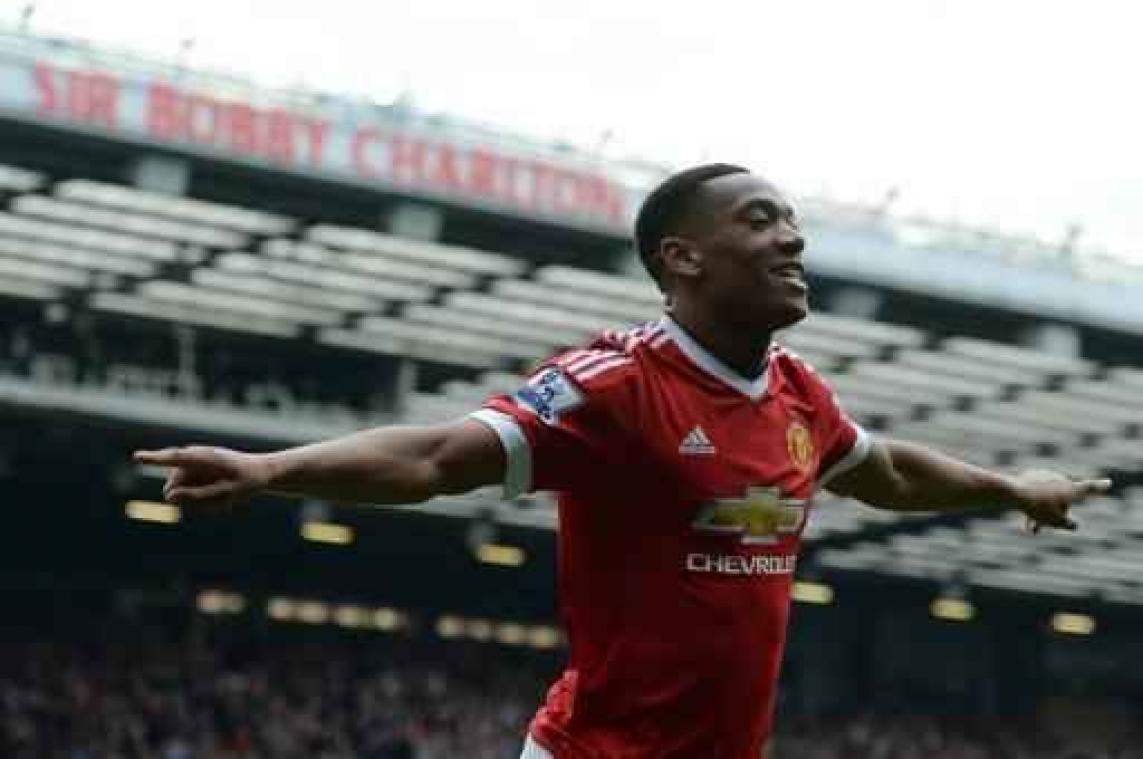 Belgen in het buitenland - Niet Benteke maar Martial scoort Premier League-goal van het seizoen