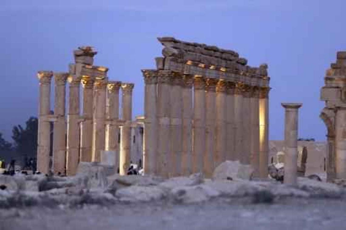 Syrisch leger ontdekt massagraf met 65 lijken in Palmyra