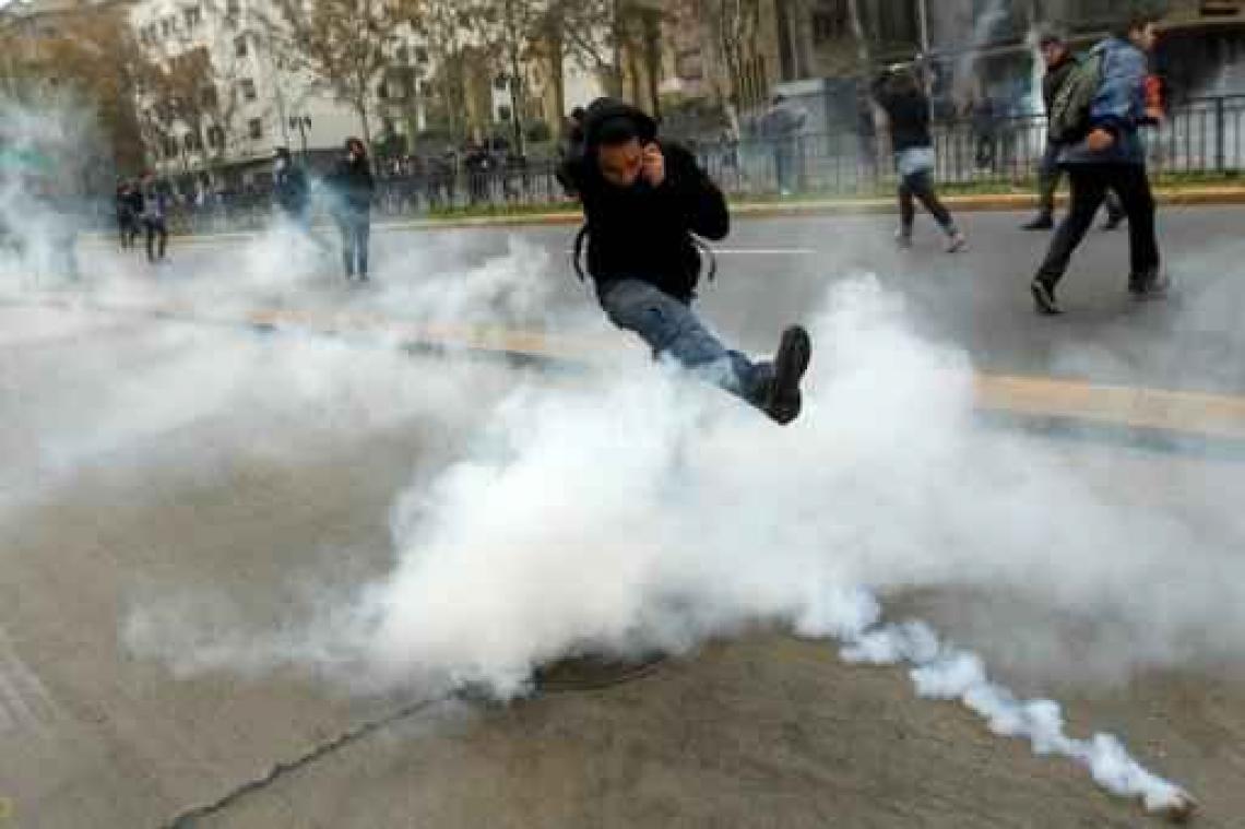 Meer dan honderd arrestaties bij studentenprotest in Chili