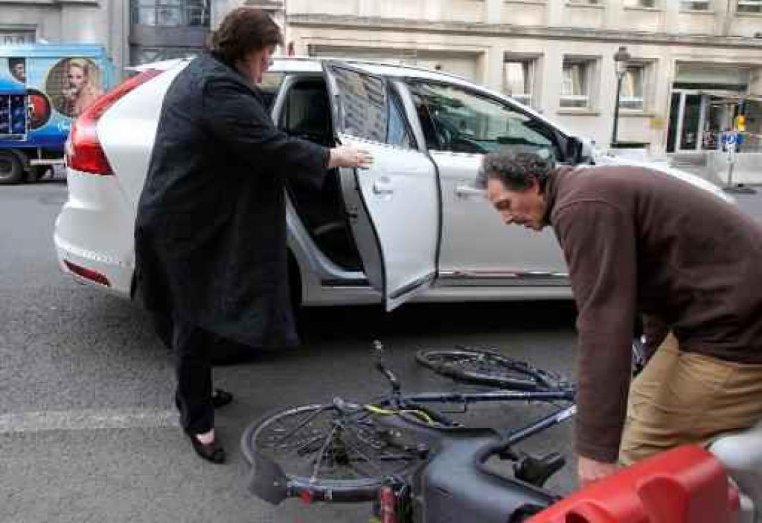 De Block en De Croo - letterlijk - op ramkoers met fietsers