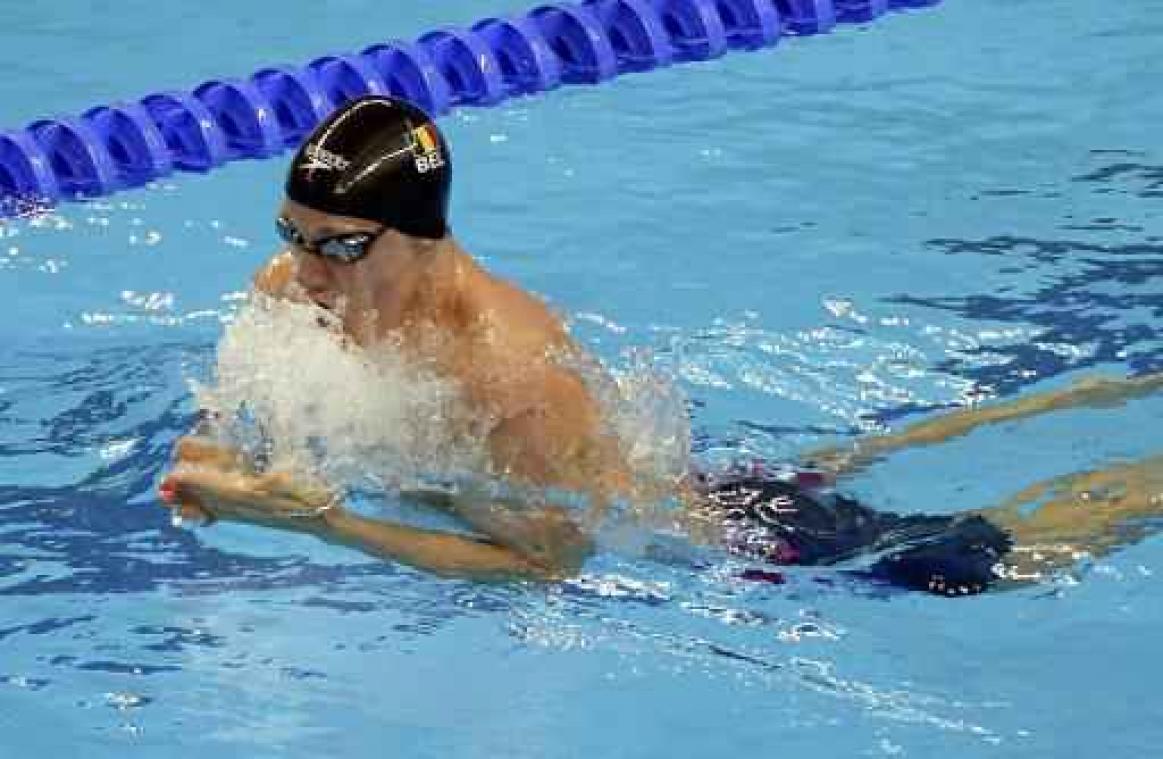 Basten Caerts stelt Belgisch record 50 meter schoolslag scherper