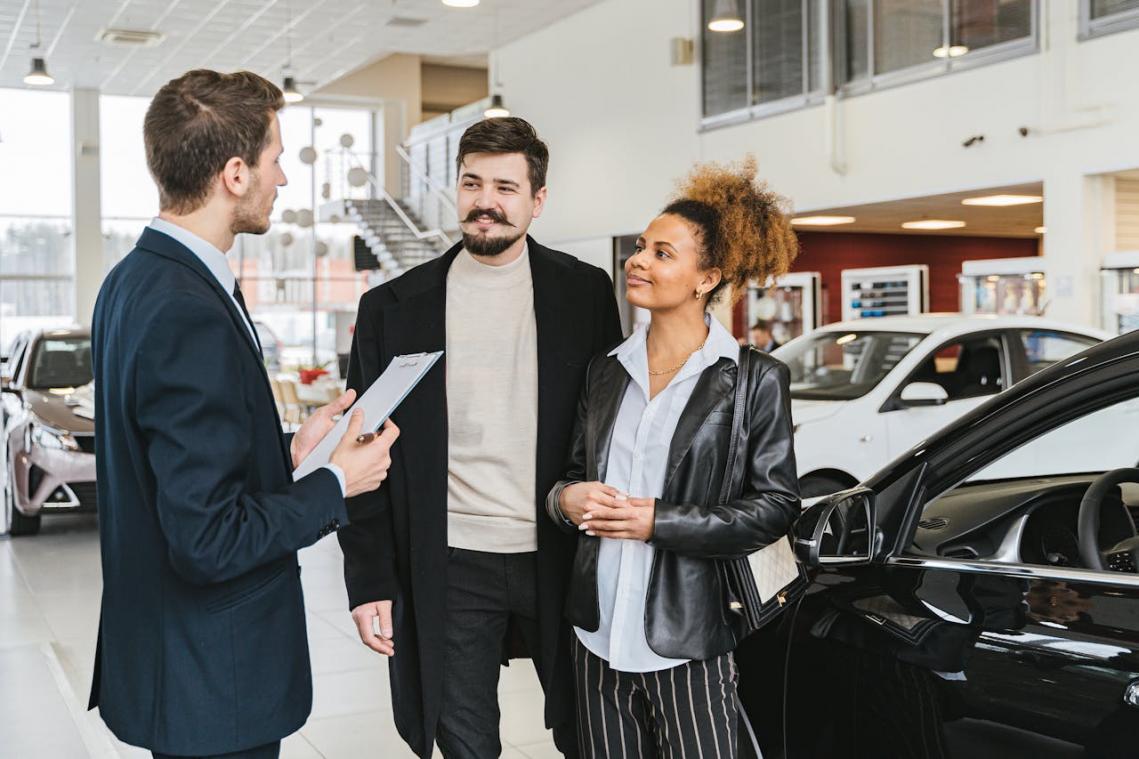 Online autoverkoop in België breekt records: export naar buurlanden neemt fors toe
