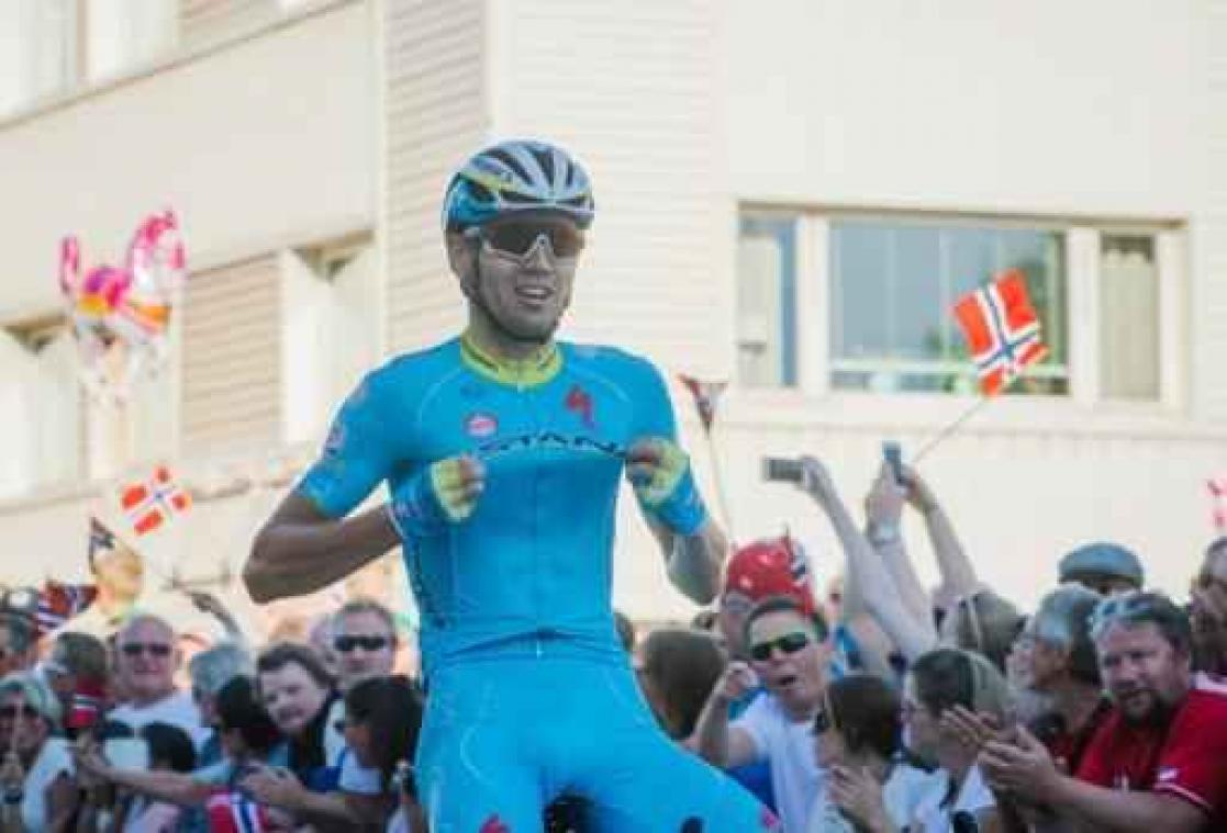 Taaramäe wint koninginnenrit in Giro, Nibali pakt roze en heeft eindwinst zo goed als beet