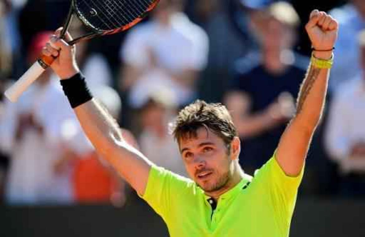 Titelverdediger Stan Wawrinka zit bij laatste acht
