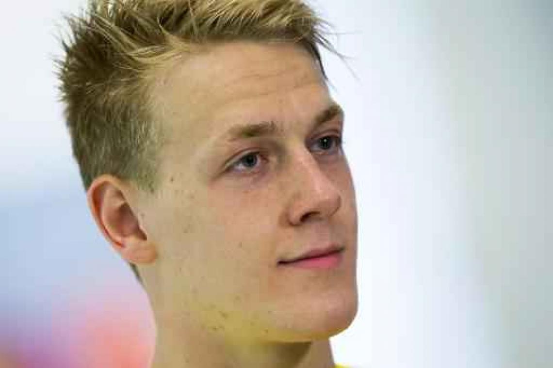Belgisch record Basten Caerts 200m school