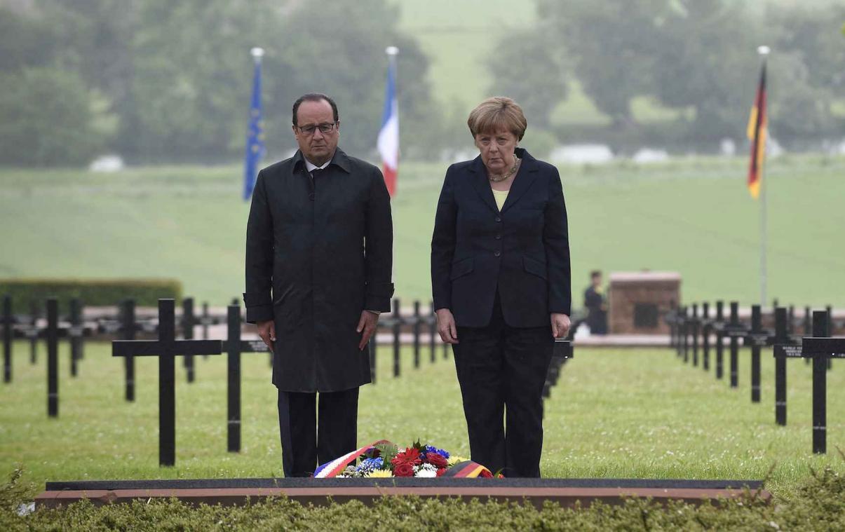 Hollande en Merkel herdenken Slag bij Verdun