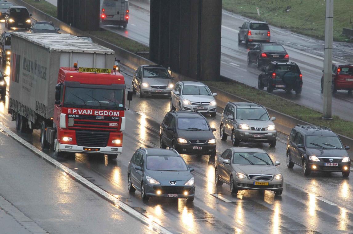 Regen en treinstaking zorgen voor zware ochtendspits