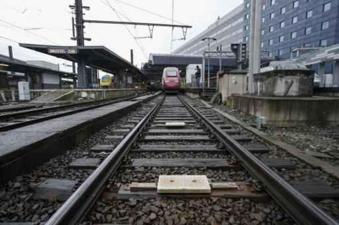 Nederlandse spoorwegen haalt Belgische rijtuigen van spoor