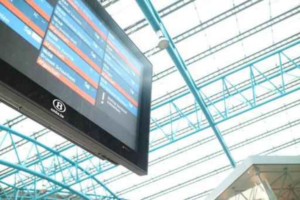 Maar kwart treinen rijdt op belangrijke pendelverbinding Brussel-Oostende