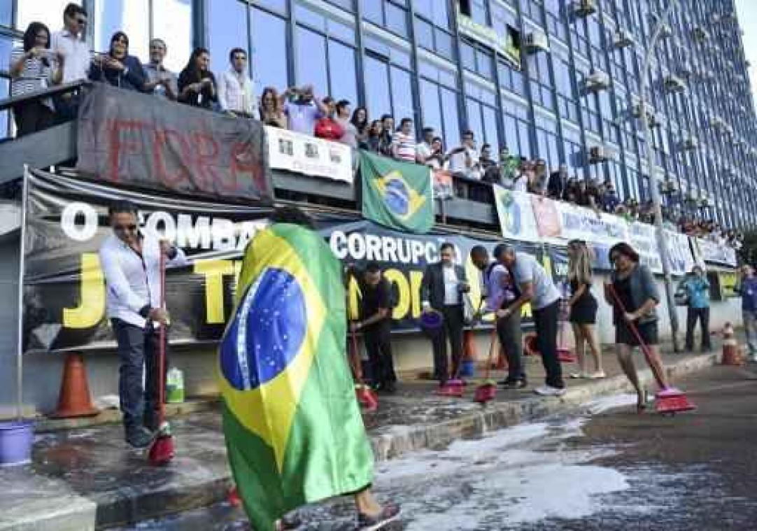 Braziliaanse anticorruptieminister neemt ontslag door betrokkenheid in Petrobrasschandaal