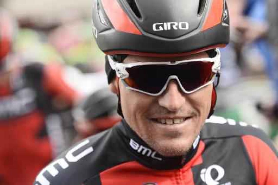 Greg Van Avermaet pakt de bloemen in Gullegem Koerse