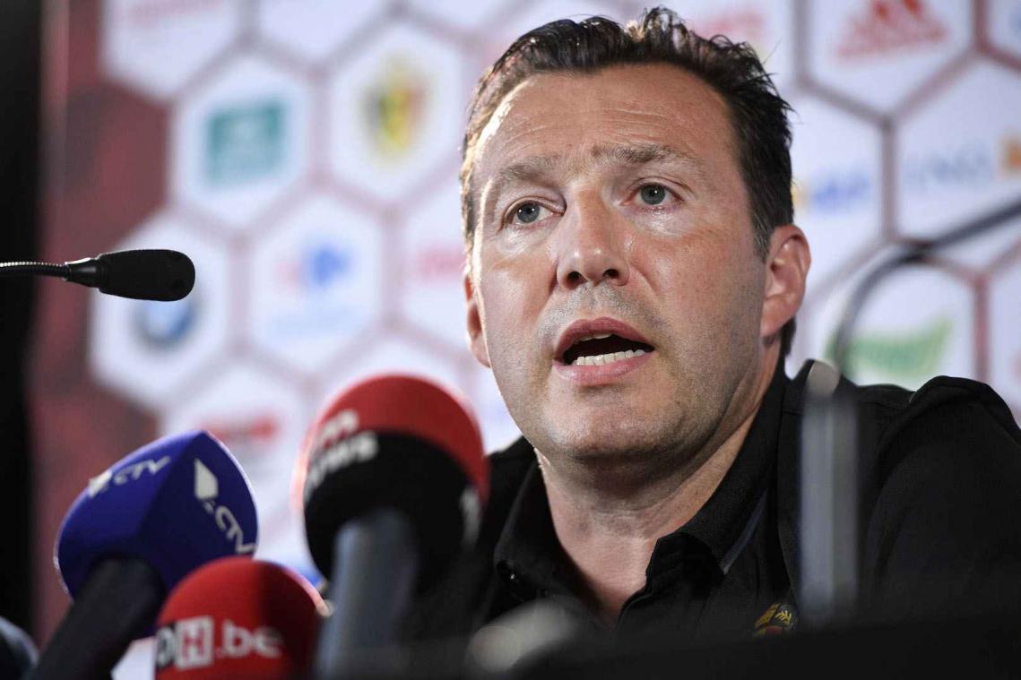 Wilmots herschikt zijn verdediging