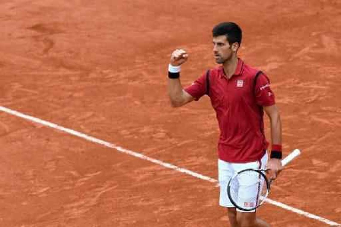 Djokovic niet zonder moeite naar kwartfinales Roland Garros