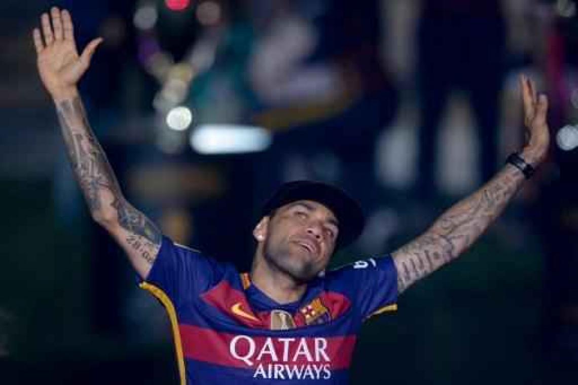 Dani Alves verlaat na acht jaar FC Barcelona
