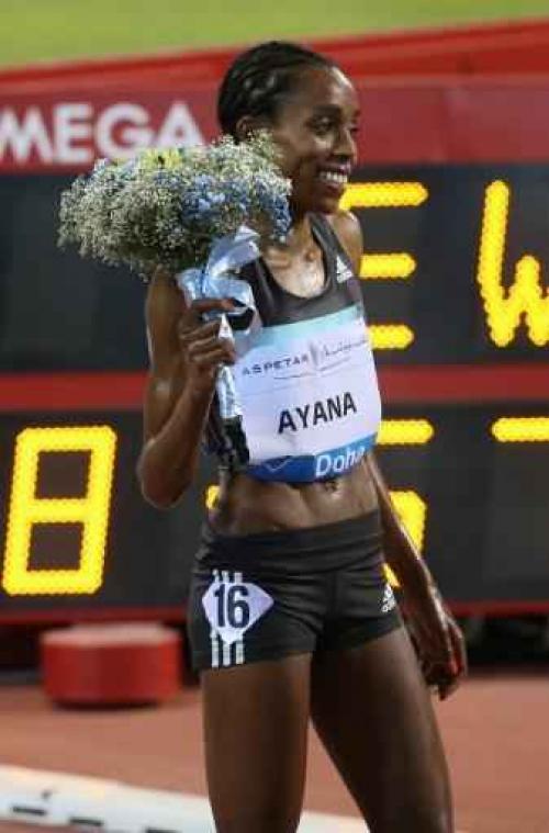 Almaz Ayana loopt op één na snelste 5.000 meter in geschiedenis
