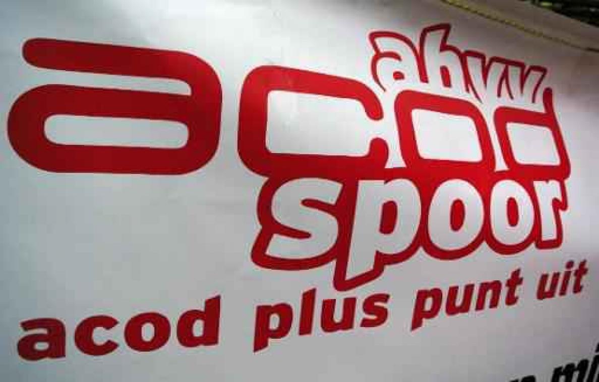 Socialistische bond blaast warm en koud in verband met spoorstaking