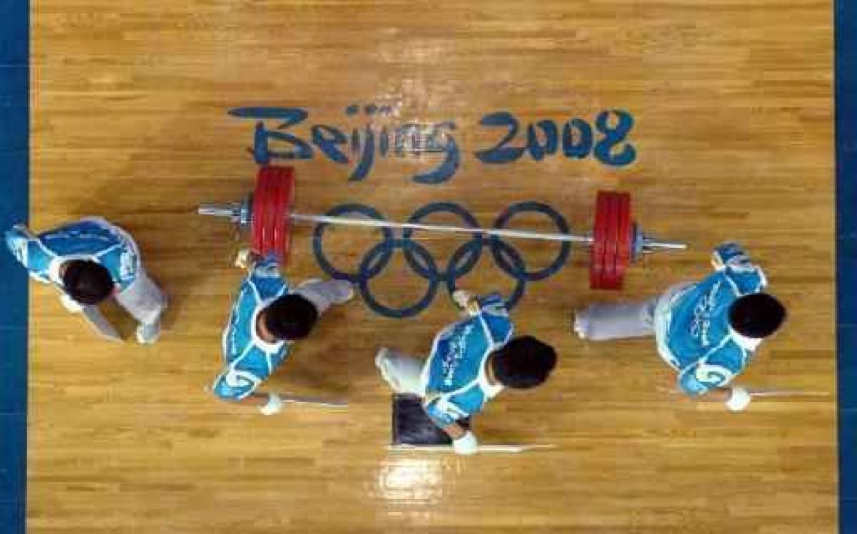 Twintig gewichtheffers betrapt bij olympische hertesten