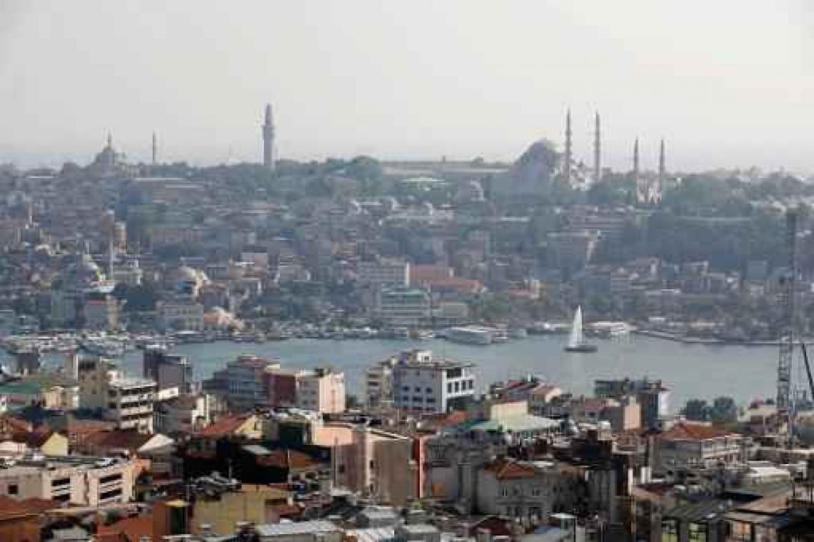 Bomaanslag tegen politiebus in Istanboel