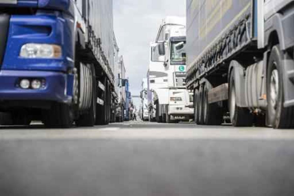 Vrachtwagenchauffeurs blokkeren N50 ter hoogte van Froyennes