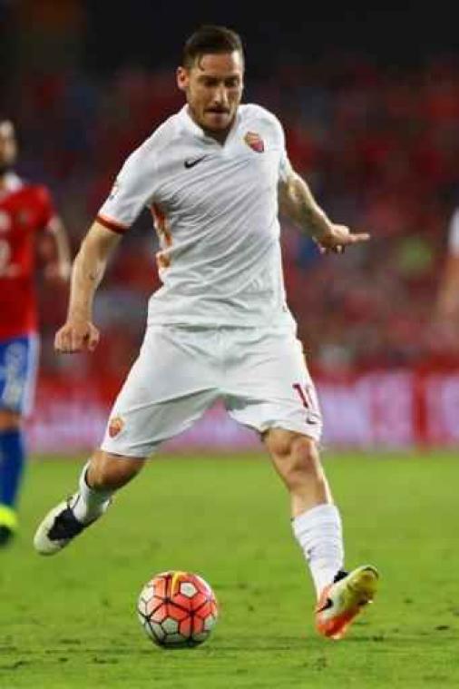 Francesco Totti tekent voor 25e seizoen bij AS Roma