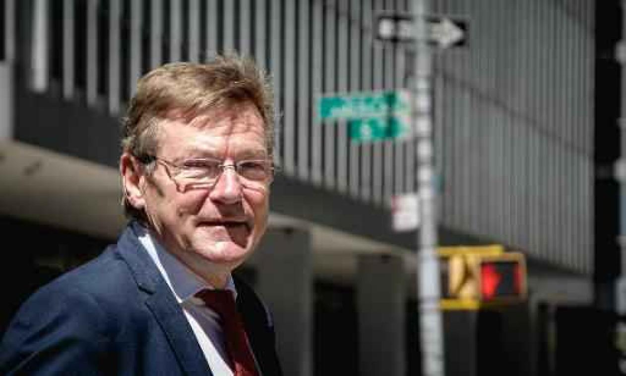 Van Overtveldt stelt speculatietaks in vraag