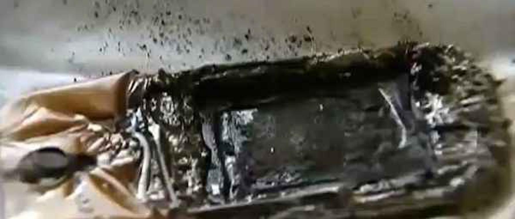 Slapen met je smartphone in bed kan brand veroorzaken