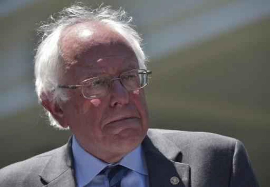 Sanders wil "samenwerken" met Clinton om Trump te verslaan