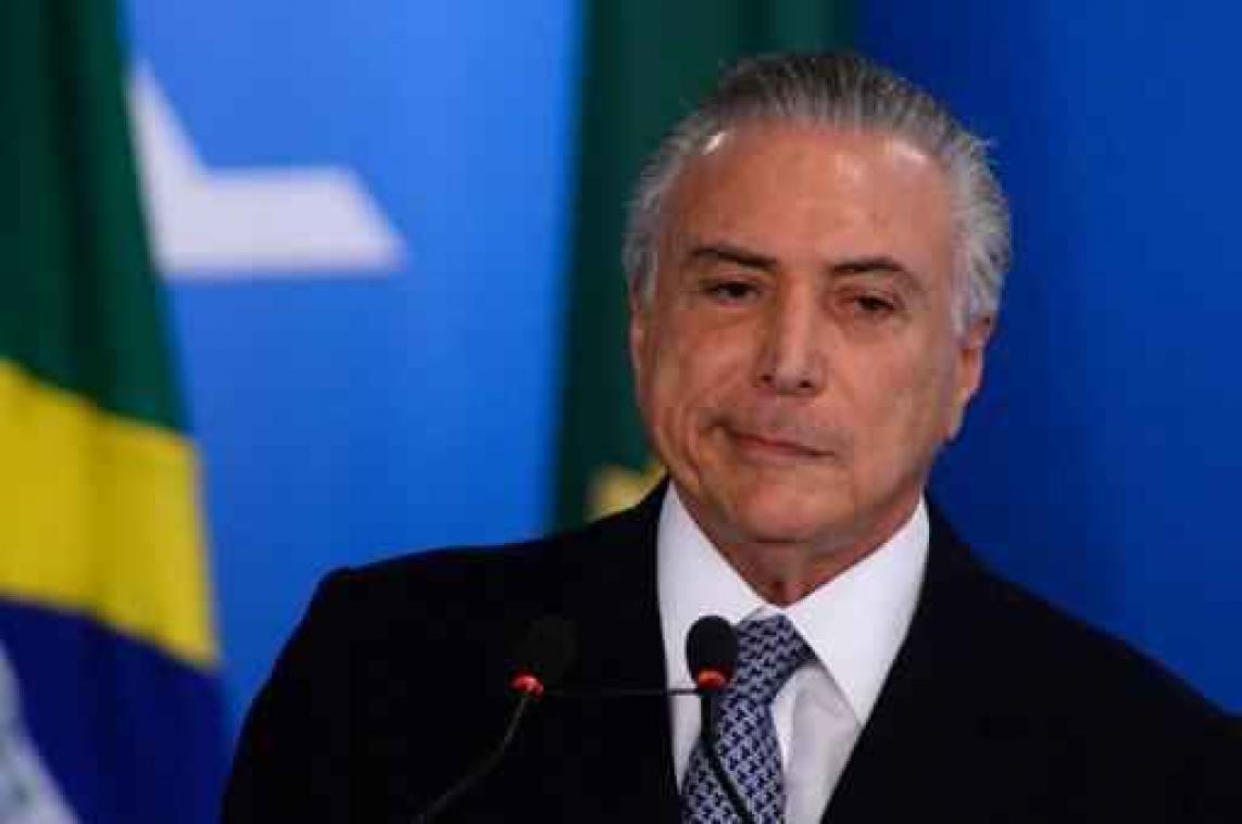 Temer beschrijft eerste maand als Braziliaans leider als "een oorlog"