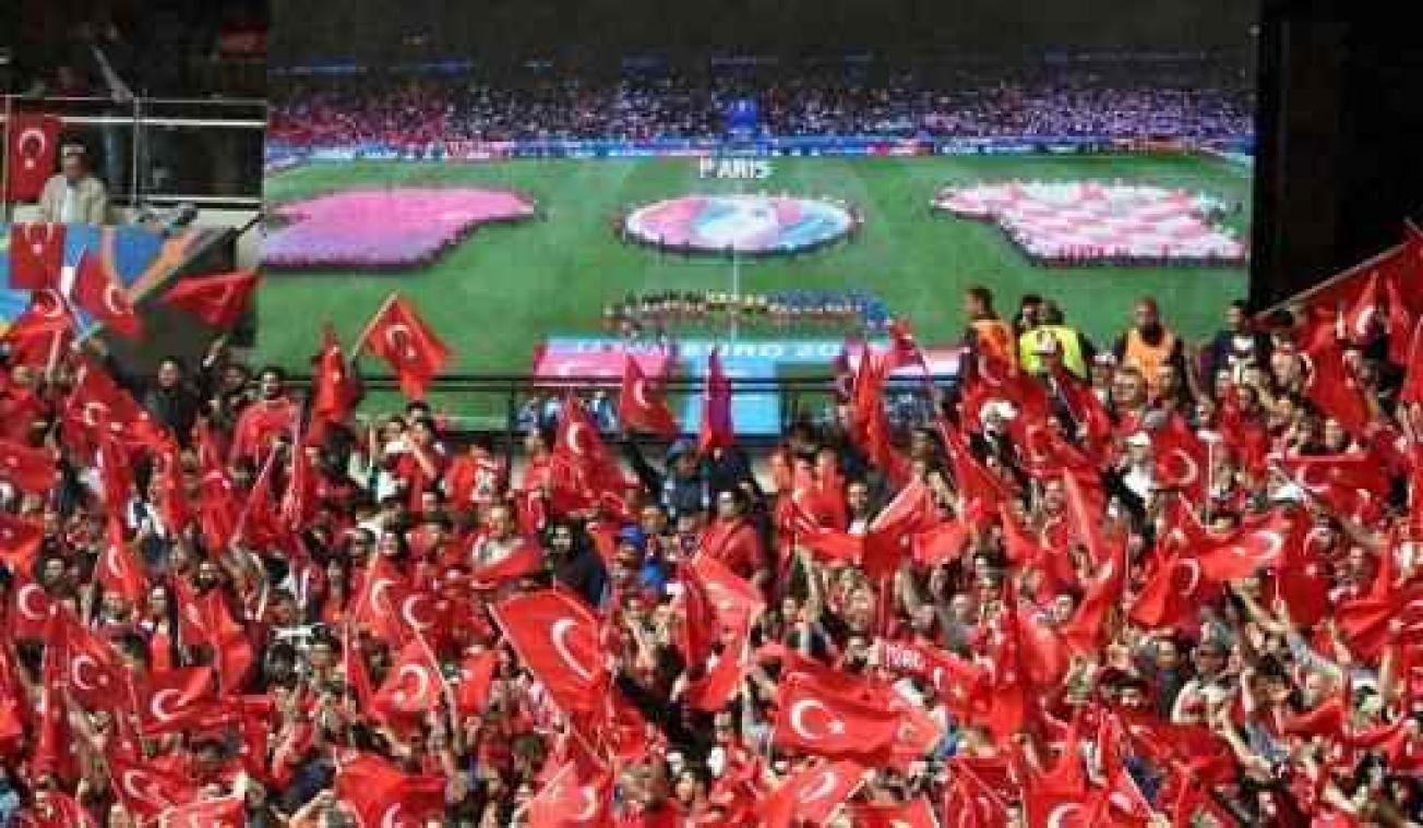 Incidenten in Parijs voor de match Turkije-Kroatië
