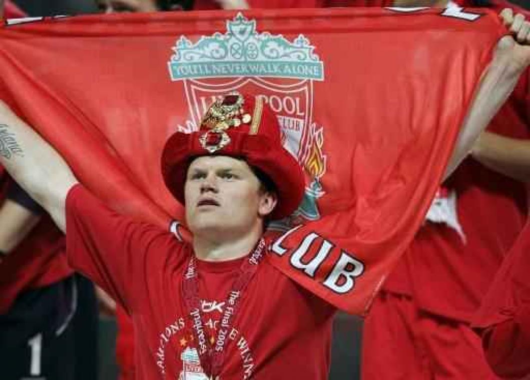 John Arne Riise bergt voetbalschoenen op