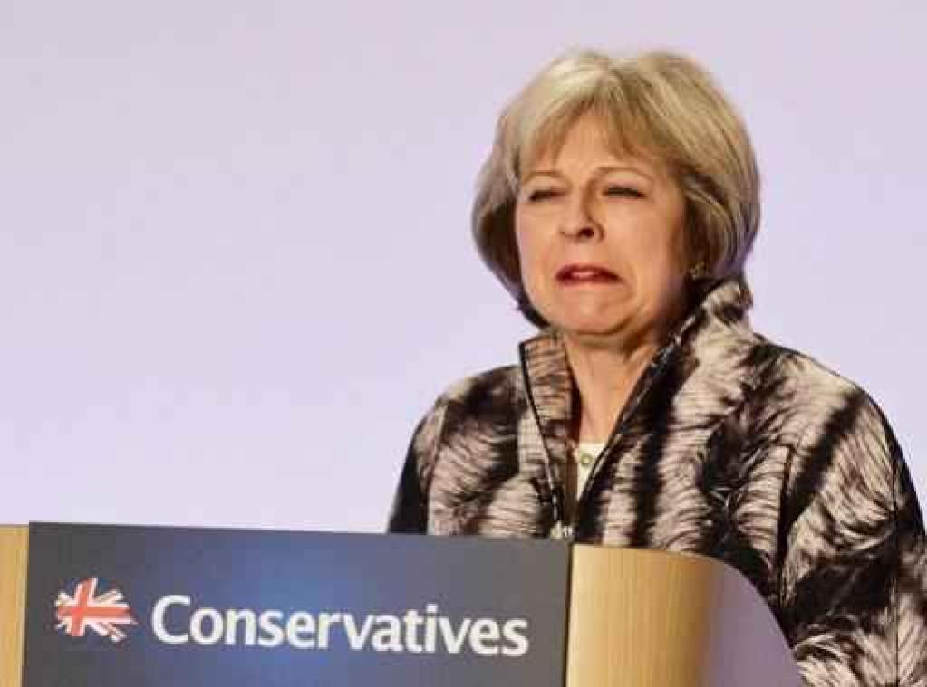 Britse minister van Binnenlandse Zaken geeft kritiek op Franse ordehanhavers