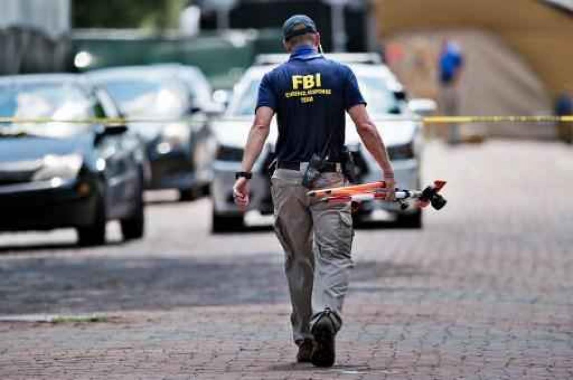 FBI: "schutter behoorde niet tot internationaal terreurnetwerk"