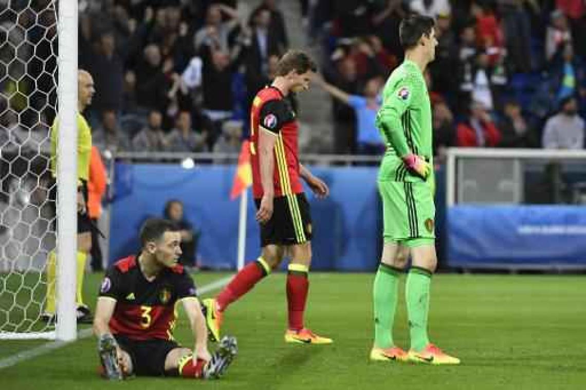 EK 2016 - Uitgekookt Italië smeert Rode Duivels 0-2 nederlaag aan.